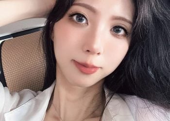 6907143c756473a960a1300d